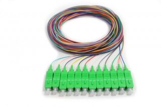 FIB 12 Fiber 900um Pigtails, SM, SC/APC, Green Boots, 3 Meters